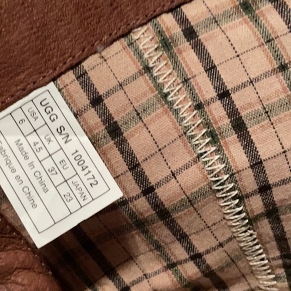 UGG Ridding Boots - Picture 5 of 6